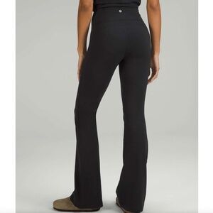 Lululemon Groove Super-High-Rise Flared Pant Nulu, Black